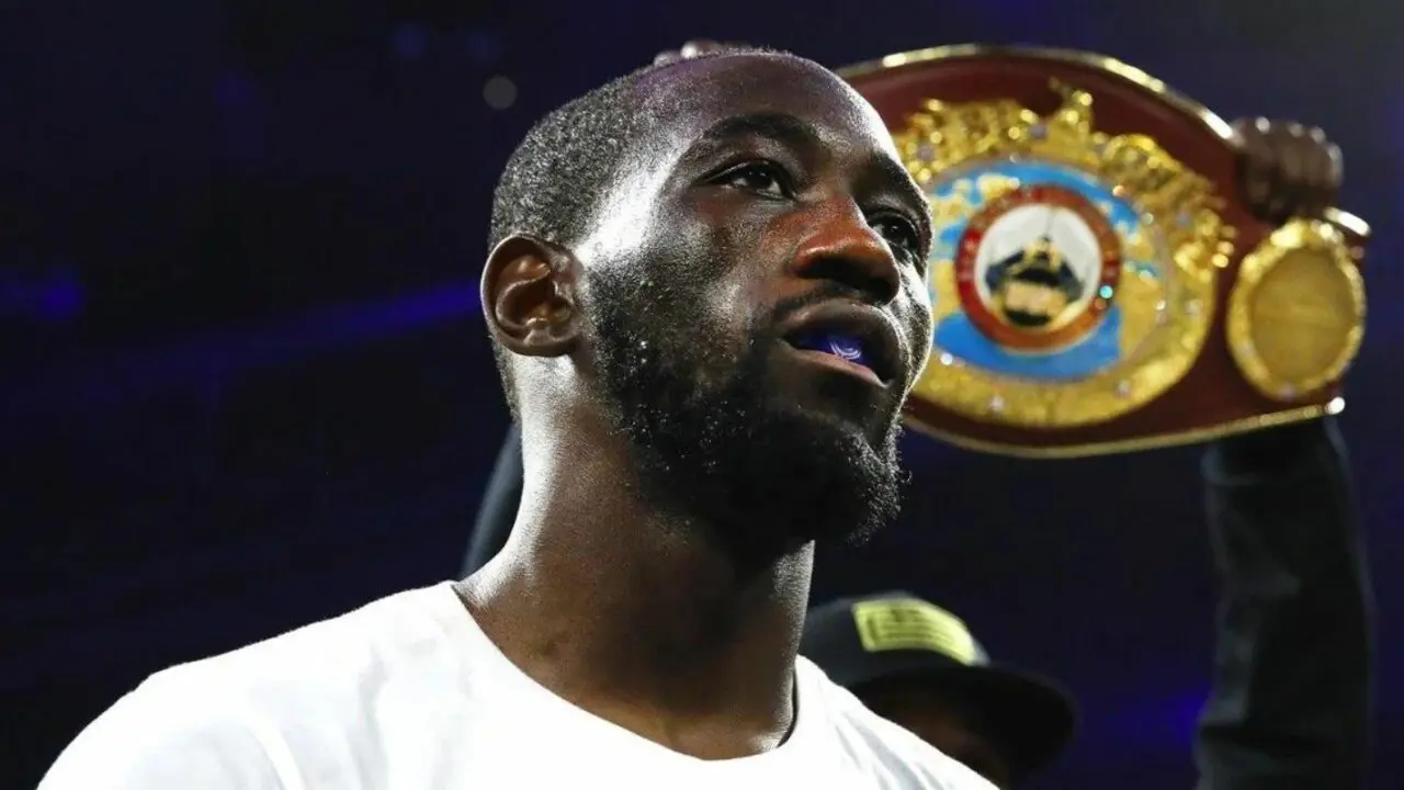 Terence Crawford vs Sebastian Fundora delayed