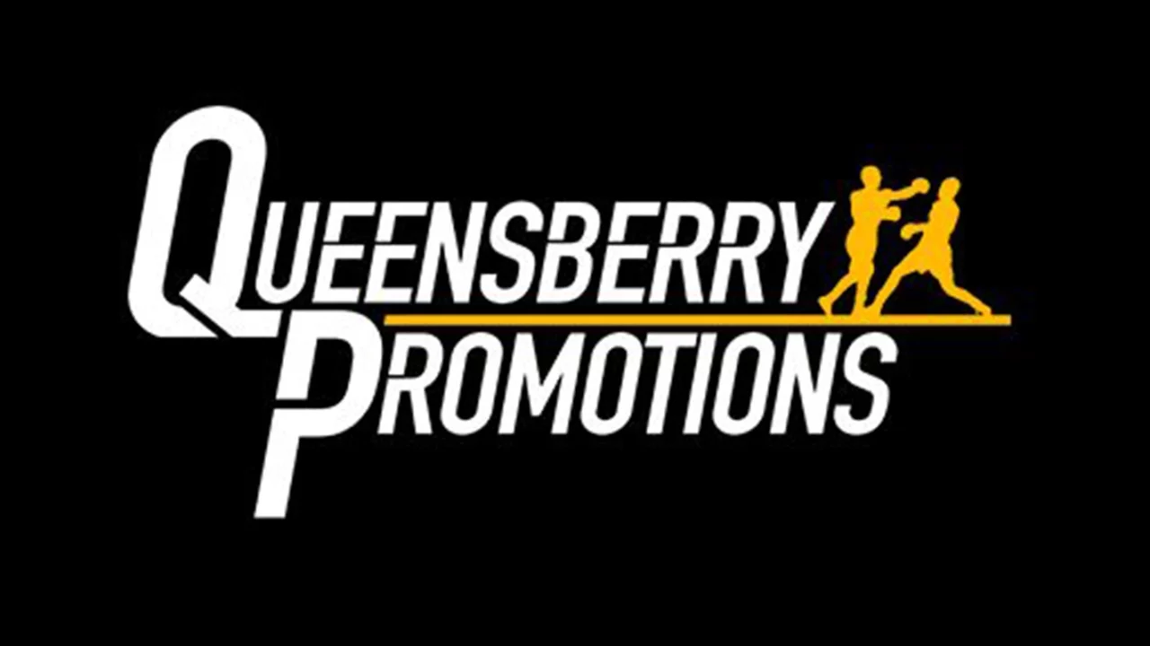 Royal Marine signs as a professional boxer with Queensberry Promotions