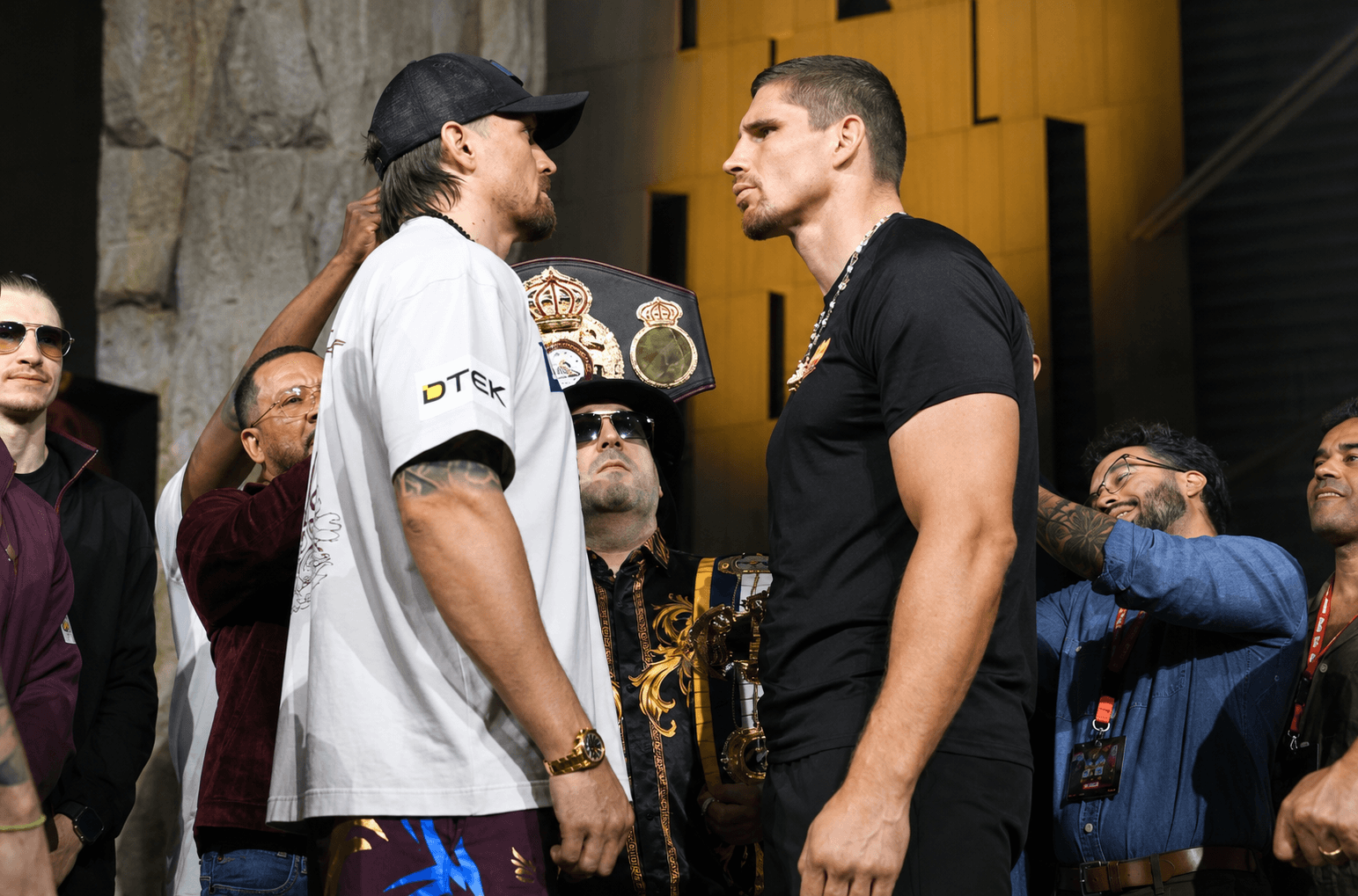 Usyk vs Verhoeven: Why Usyk’s Career-Heaviest Weight Could Change Everything