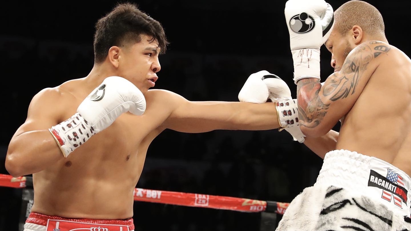 Successful Homecoming For Munguia, Stops Ballard In Three Rounds