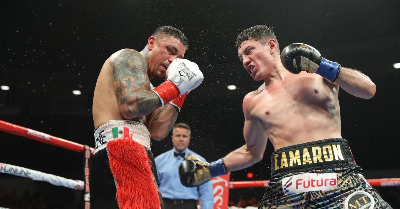 Record Broken For Most Punches Thrown In A Lightweight Fight