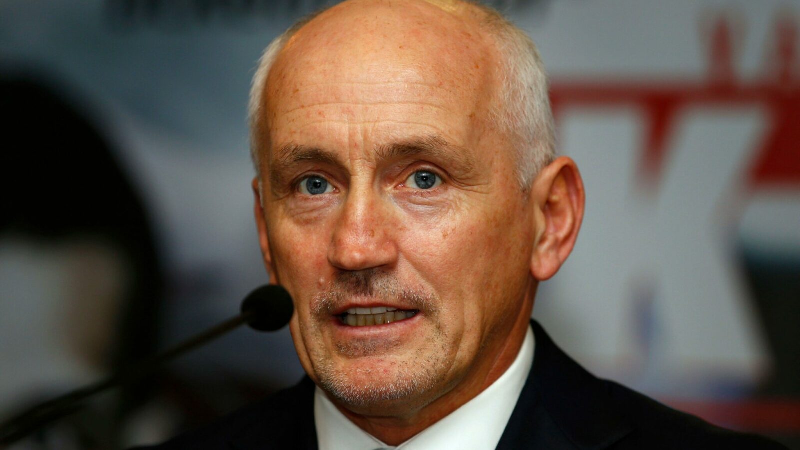 Barry McGuigan's Advice To British Heavyweight 